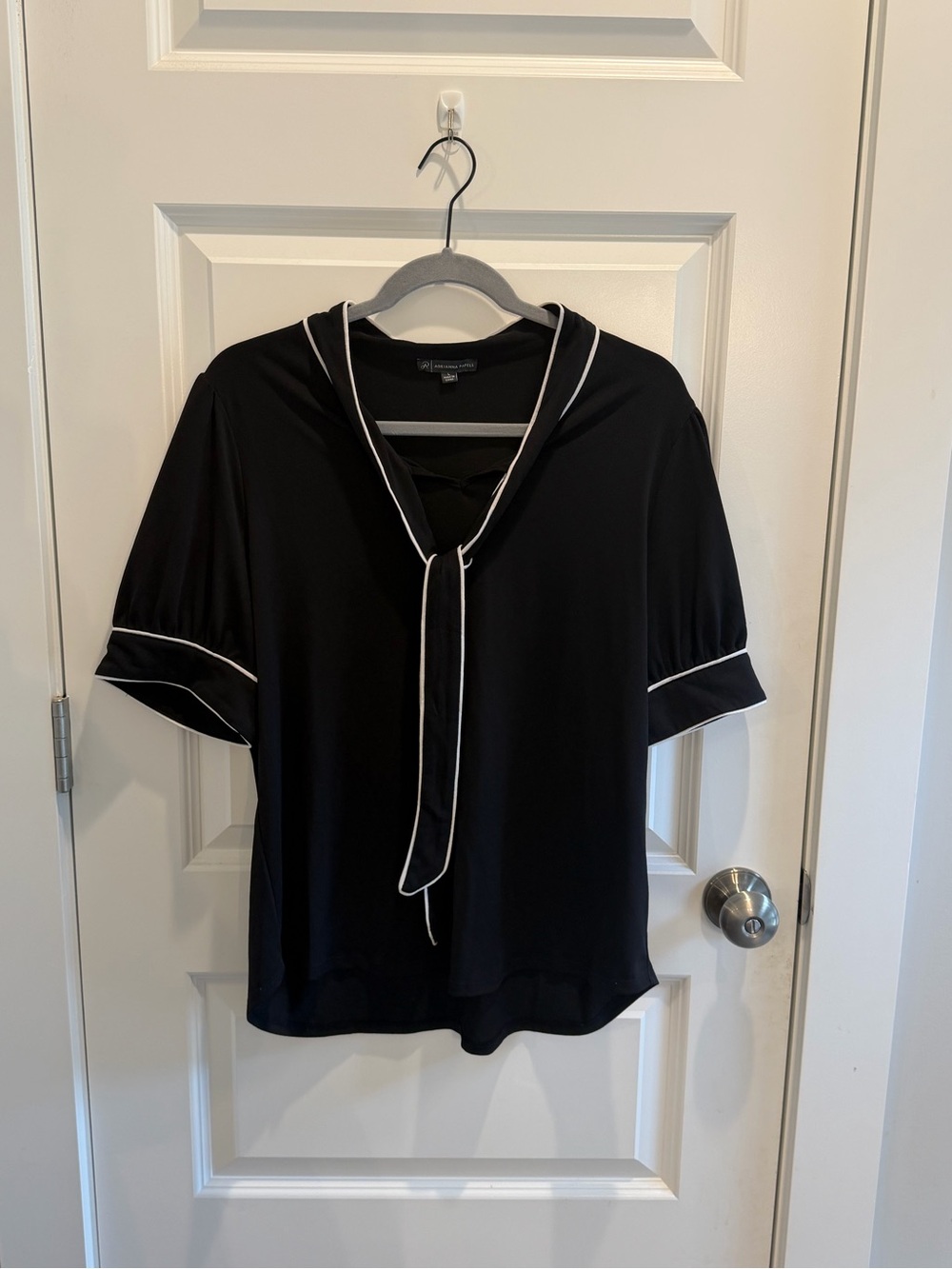 Women’s Black Short Sleeve Blouse Color
